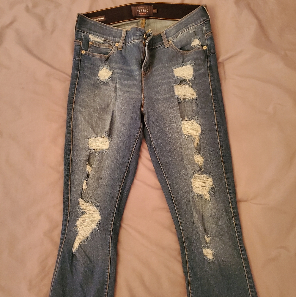 Torrid Bombshell Skinny Crop Jeans